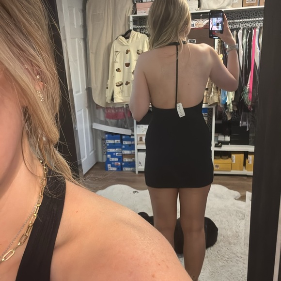 LF Emma & Sam Deep Mesh V T-Back Ribbed Dress - Picture 10 of 11